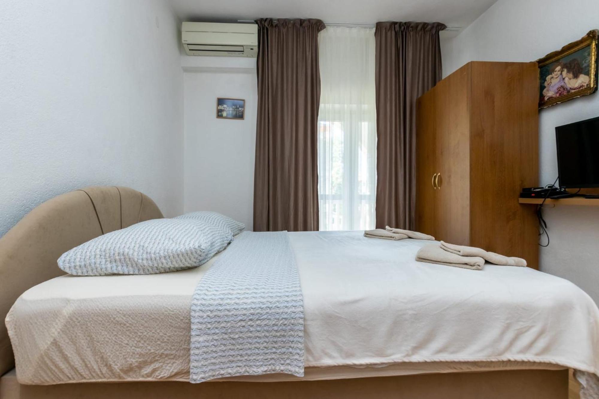 Apartments Dino Kastela Exterior photo
