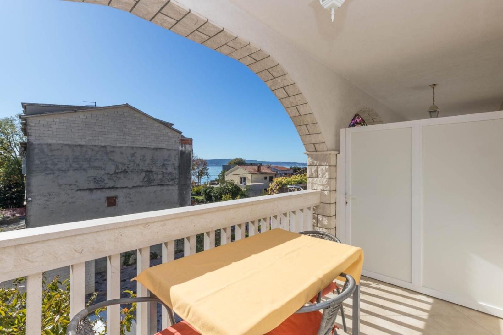 Apartments Dino Kastela Exterior photo